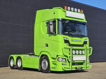 S770 V8 / 6x4 / RETARDER / FULL AIR /
